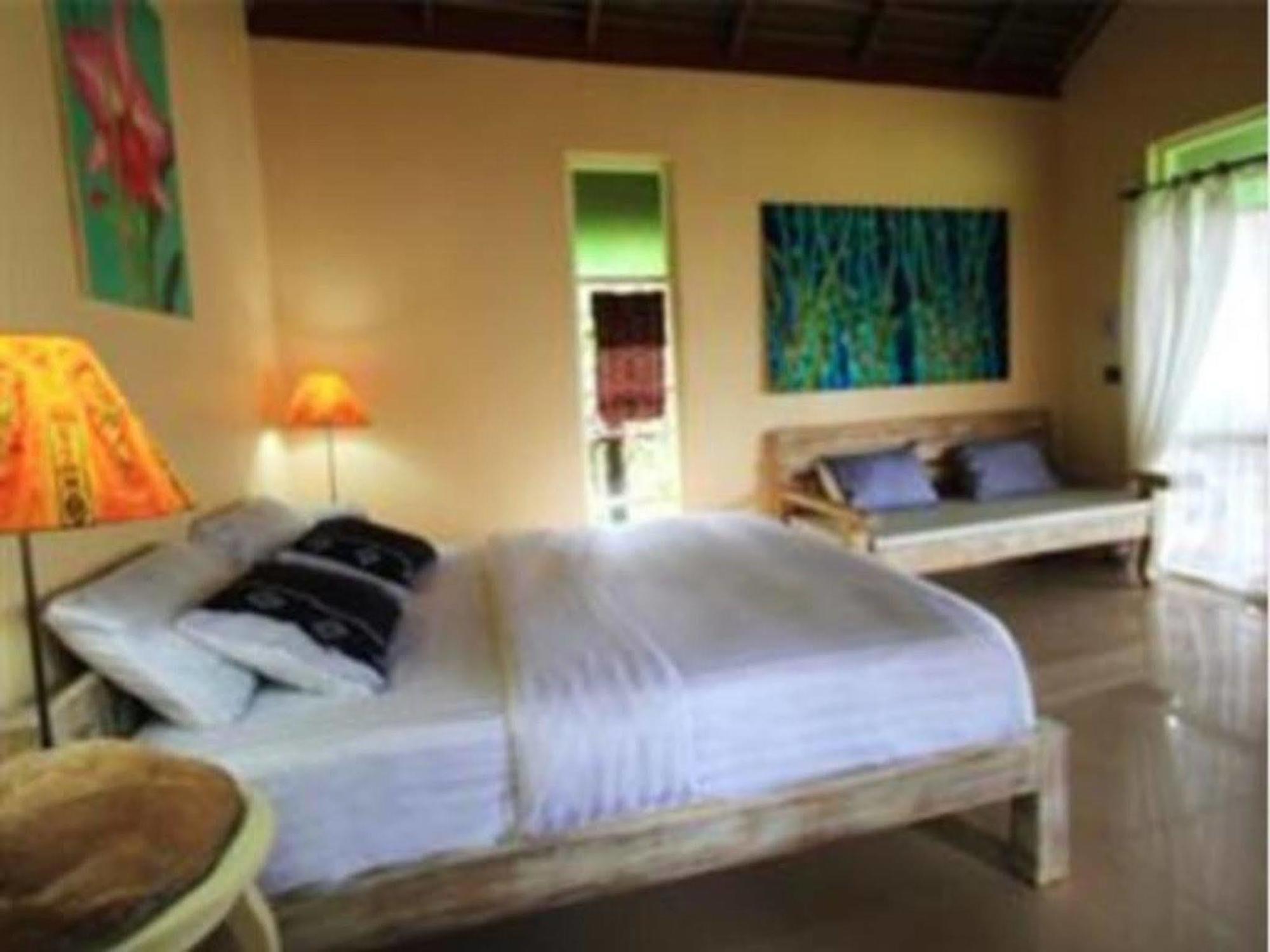 Heaven Beach Resort & Art Koh Phayam Exterior foto