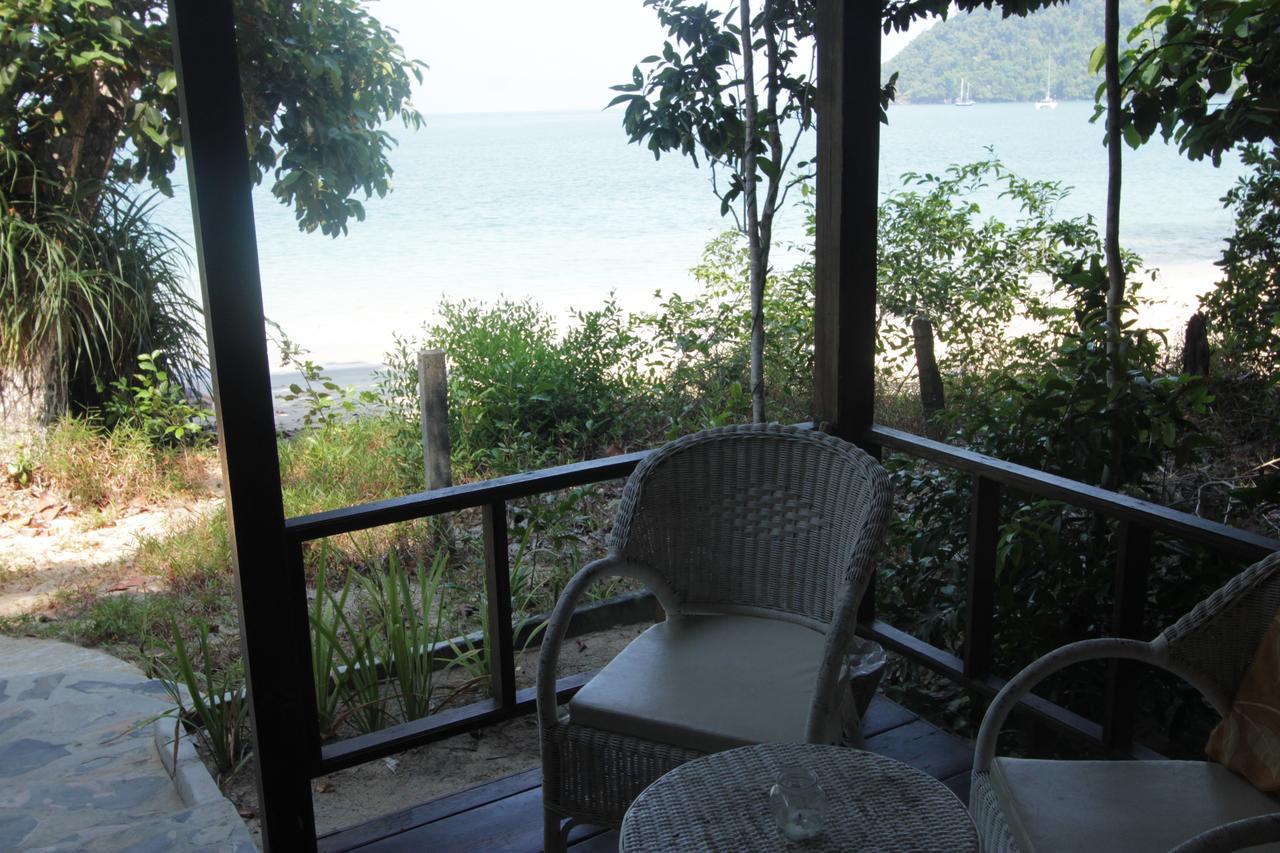 Heaven Beach Resort & Art Koh Phayam Exterior foto